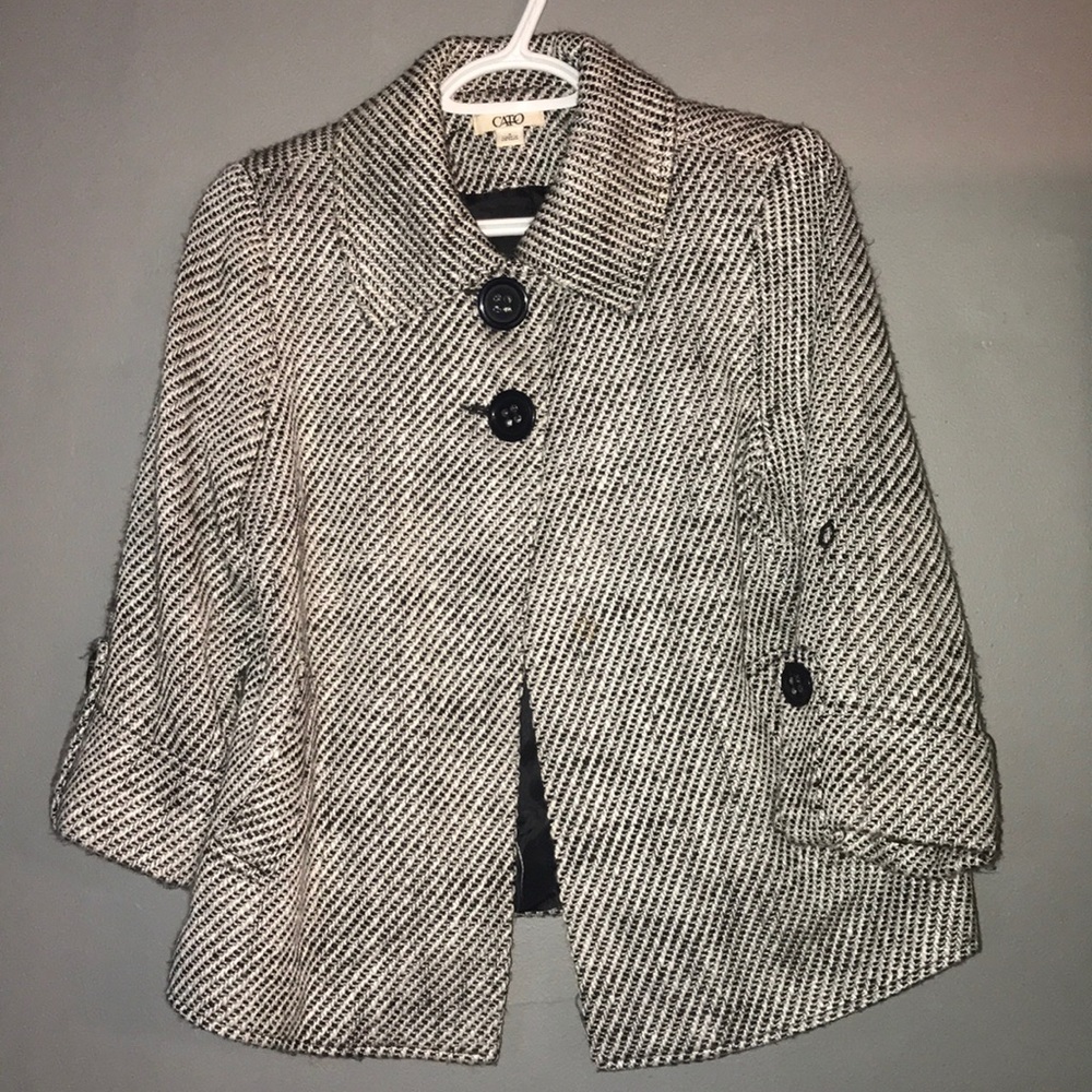 Black and white cape